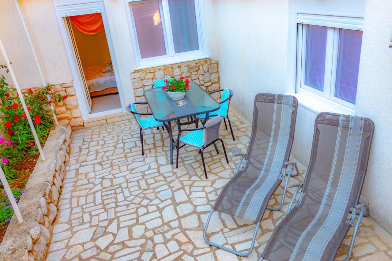 Vacation Home Grill & Chill With 350M2 Garden With Bbq Novi Vinodolski Eksteriør billede